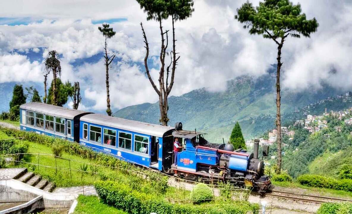 Queen of Hills - Darjeeling Tour
