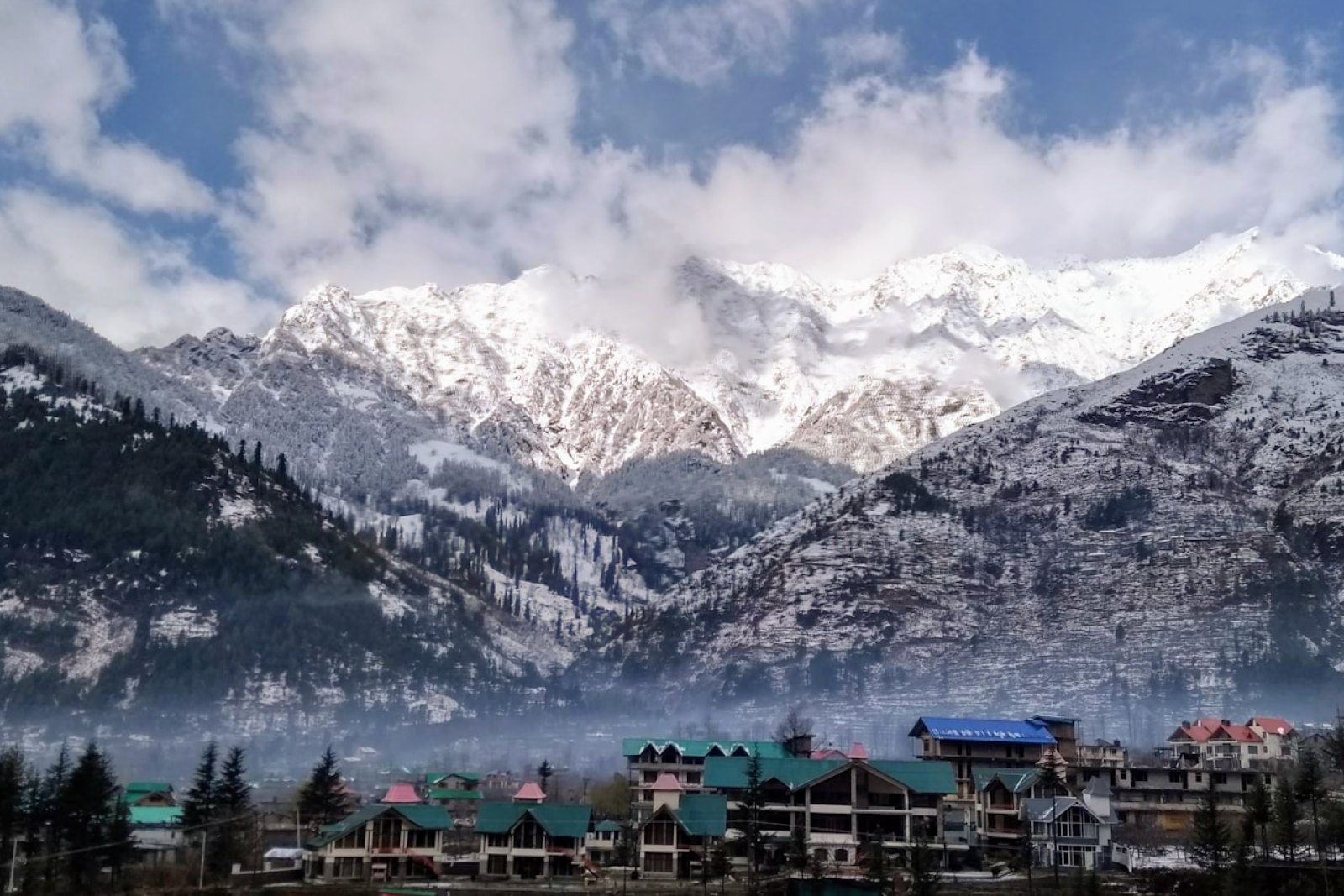 The Chinar Resort & Spa — Resort exterior at Laripora, Pahalgam, 2,130m