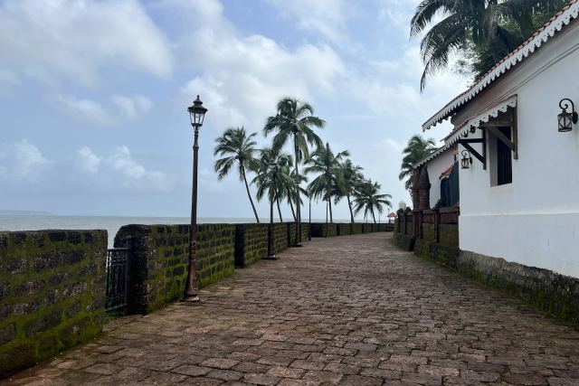 Grand Hyatt Goa — grounds and approach
