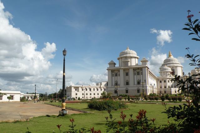 The Leela Palace Bengaluru — the surrounding landscape at Bengaluru — Old Airport Road