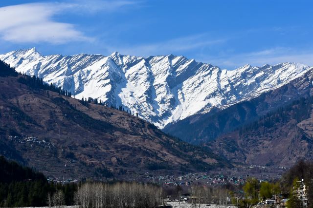 Manuallaya – The Resort & Spa in the Himalayas — surrounding landscape