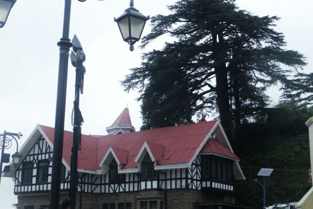 The Oberoi Cecil, Shimla — pool and outdoor spaces