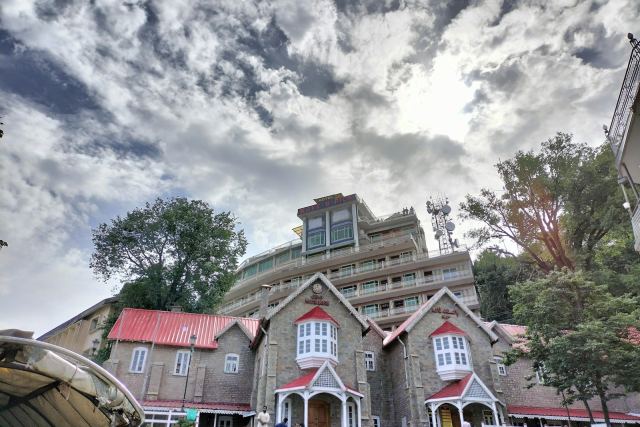 The Oberoi Cecil, Shimla — grounds and approach