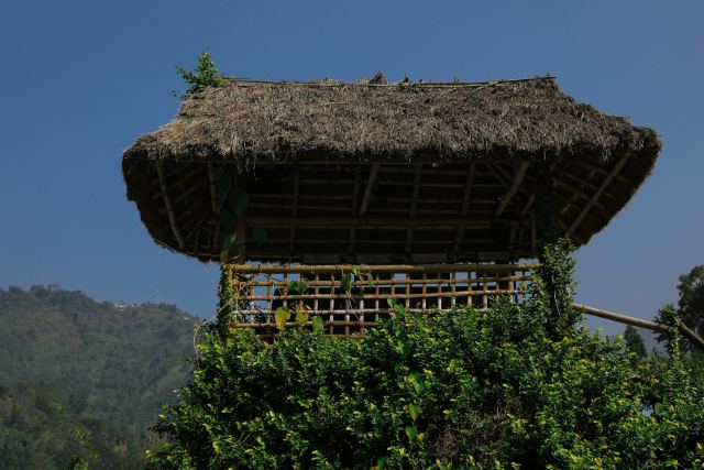 Spice Village, a CGH Earth Experience — grounds and approach
