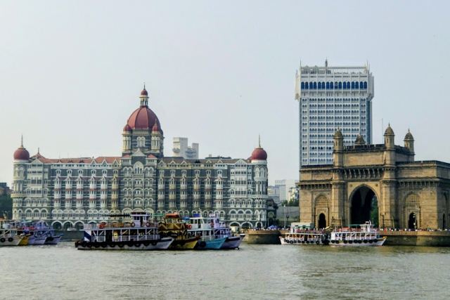 The Taj Mahal Palace, Mumbai — grounds and approach
