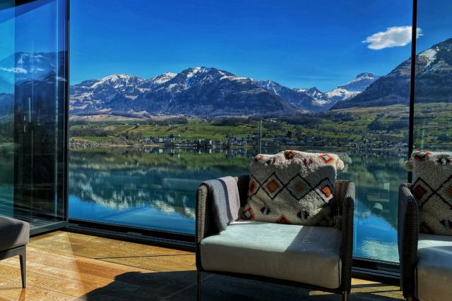 Vivanta by Taj – Dal View, Srinagar — Luxury Room